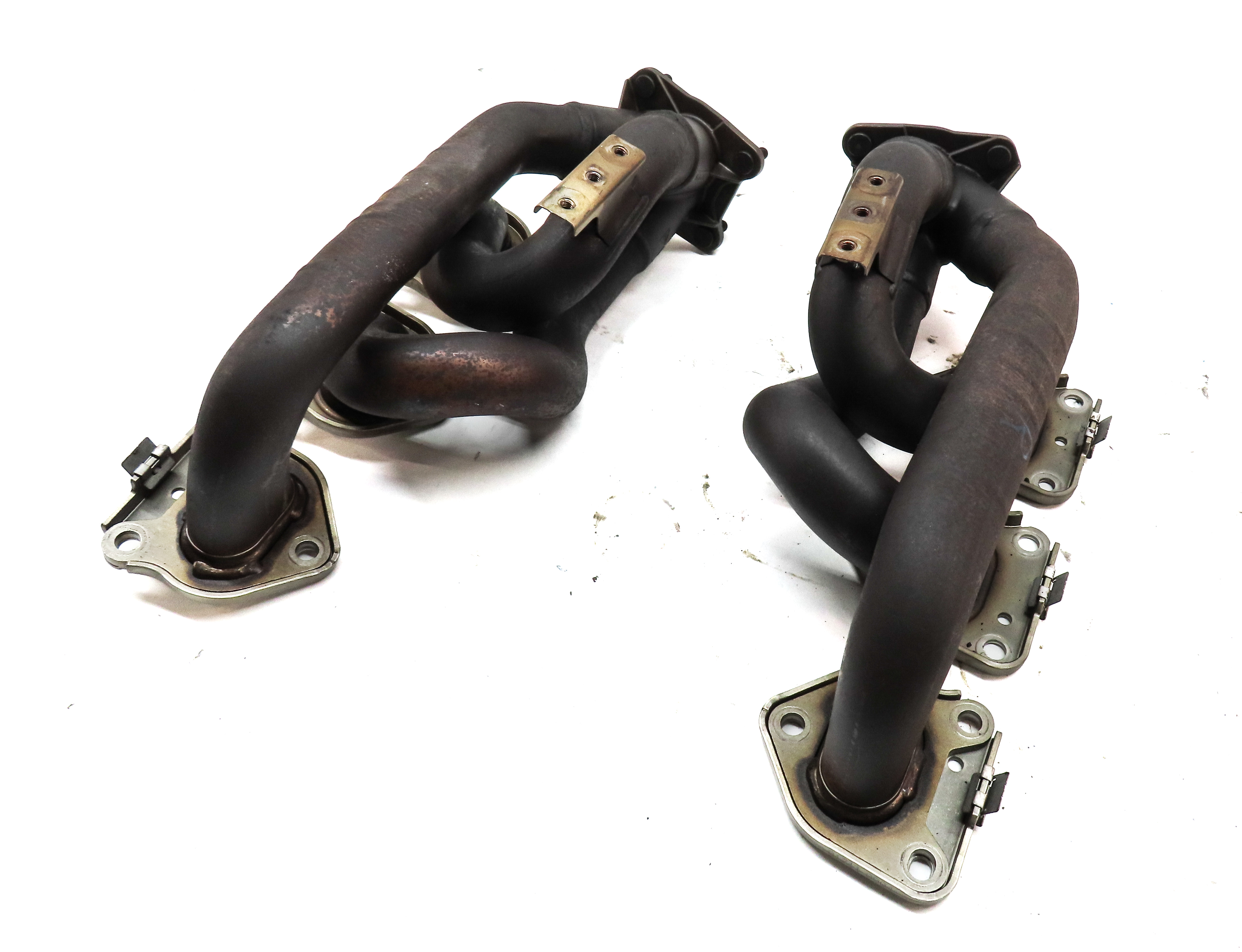 2011-2016 PORSCHE PANAMERA (970 G1) 3.6L LEFT & RIGHT EXHAUST MANIFOLD SET-2 — exact item pictured